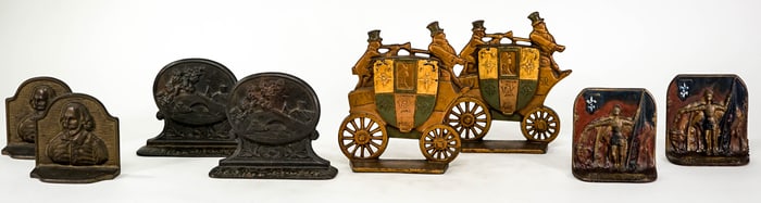 4 Pair Coach Bookends + Bridge + Knight w/Horse +