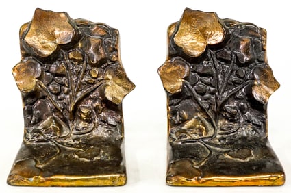 Cast Iron Clad Pair Bookends [Botanical]