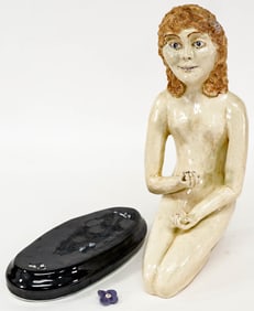 Studio Pottery Figurine w/Stand [Montana, Mo Gary]