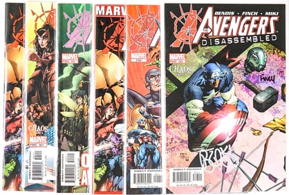 David Finch & Brian Michael Bendis SIGNED Comics