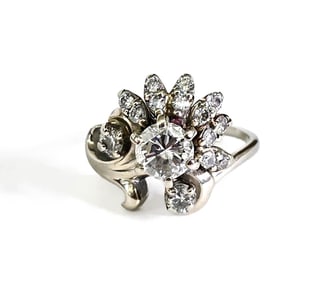 14k White Gold Diamond Ring .85 ct Center Stone