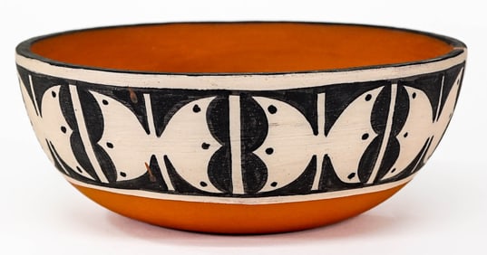 Vicky Calabaza Santa Domingo SIGNED Bowl