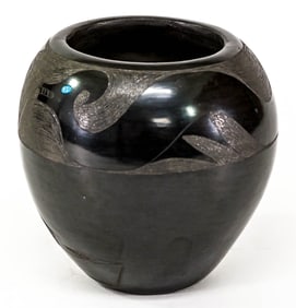 Elizabeth Lovato San Ildefonzo Blackware Vase