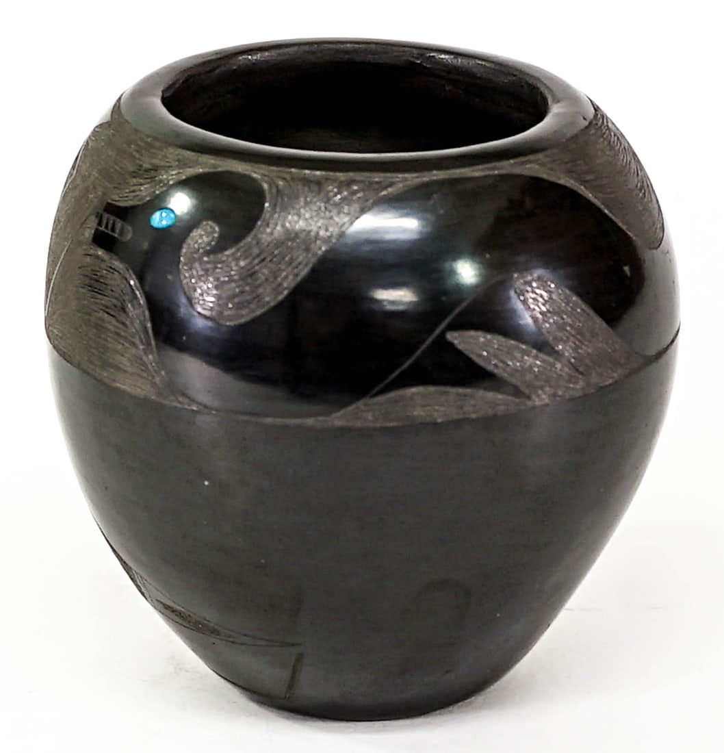 Elizabeth Lovato San Ildefonzo Blackware Vase: Blackware pot / vase with inset turquoise by Elizabeth Lovato (signed underside). Measures 4.5 in. tall x 4.5 in. diameter. No evident cracks, chips or repairs. Item measures 4.5 x 4.5 diameter in. fo