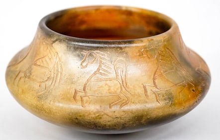 Pahponee (Kickapoo) Pottery Pot [Animal Motif]