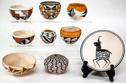 Acoma (9) Small Pottery Pieces [Polychrome]