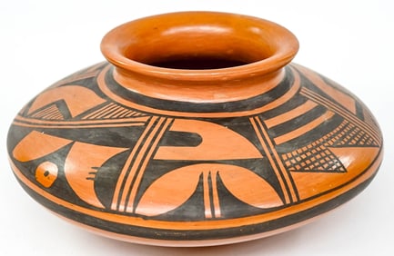 Verna Nahee Hopi Pottery Jar [Redware, W/ Black]