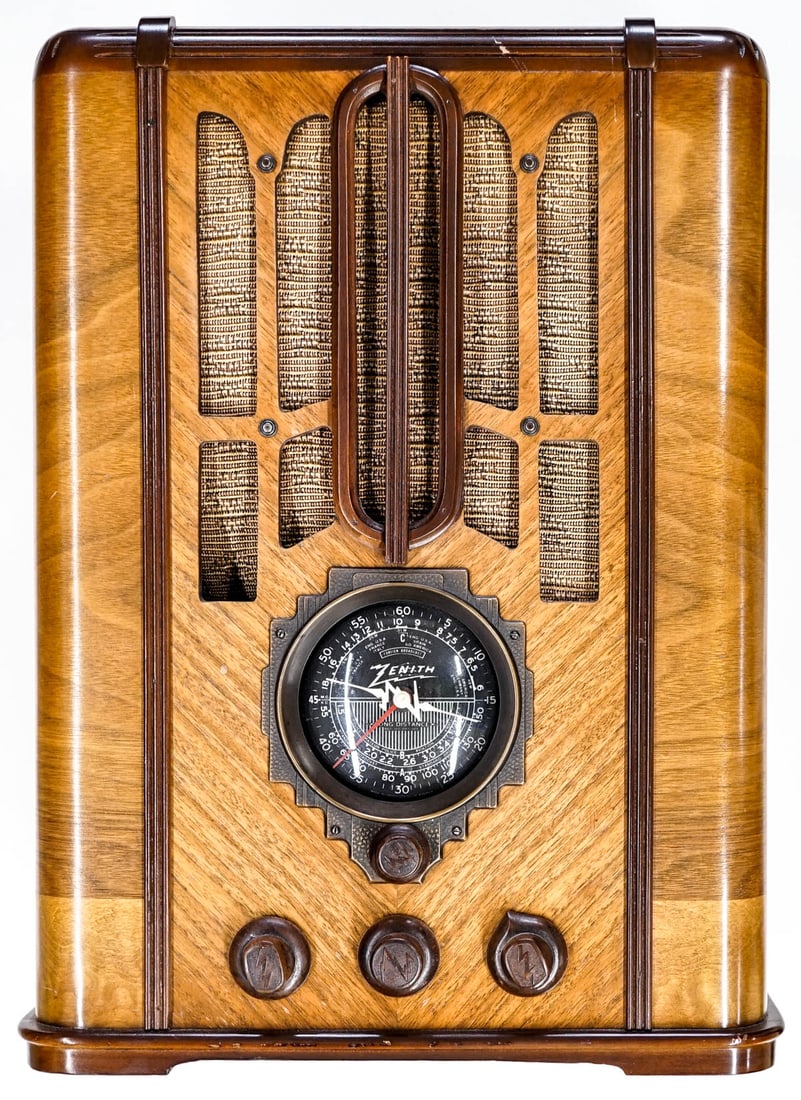 Vintage Zenith Radio (1 of 7)