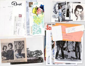 Celebrity (30) SIGNED Photos / Material