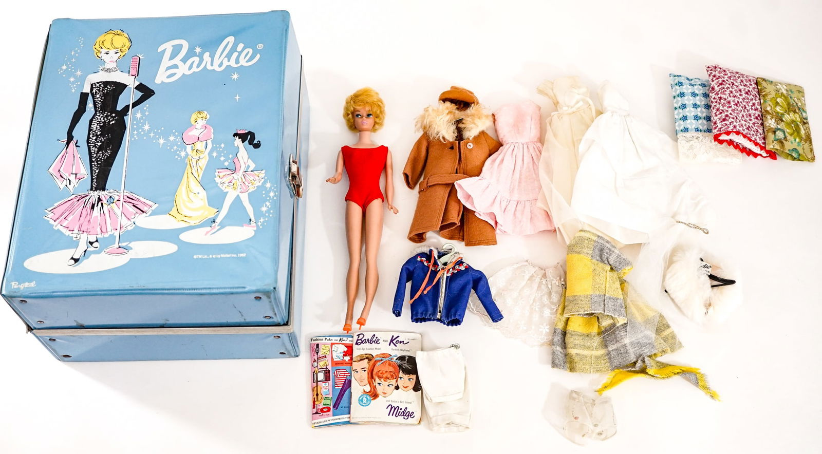 Barbie Doll w/ Accessories 1964-1967 [Bubble Cut] (1 of 10)