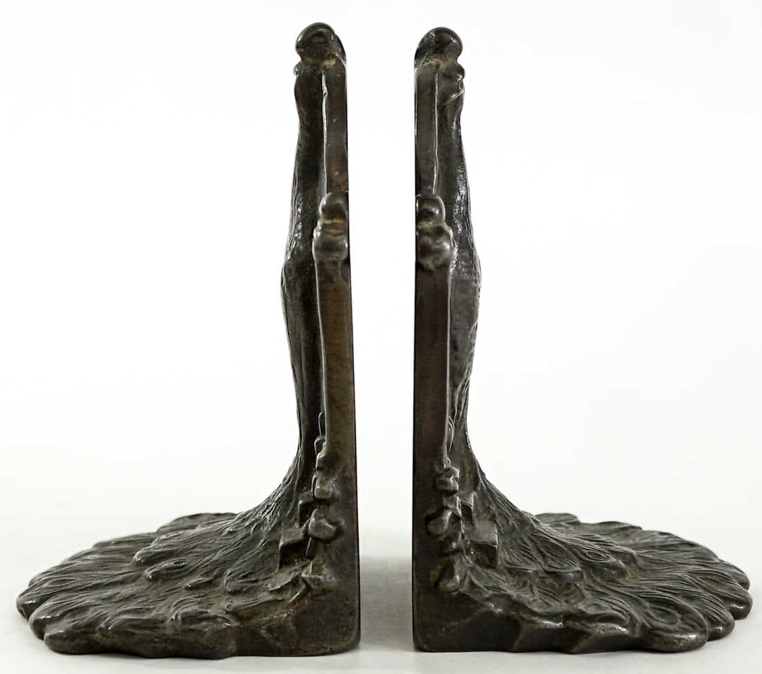 Weidlich Bros. Cast Iron Pair Bookends [Peacock] (1 of 5)