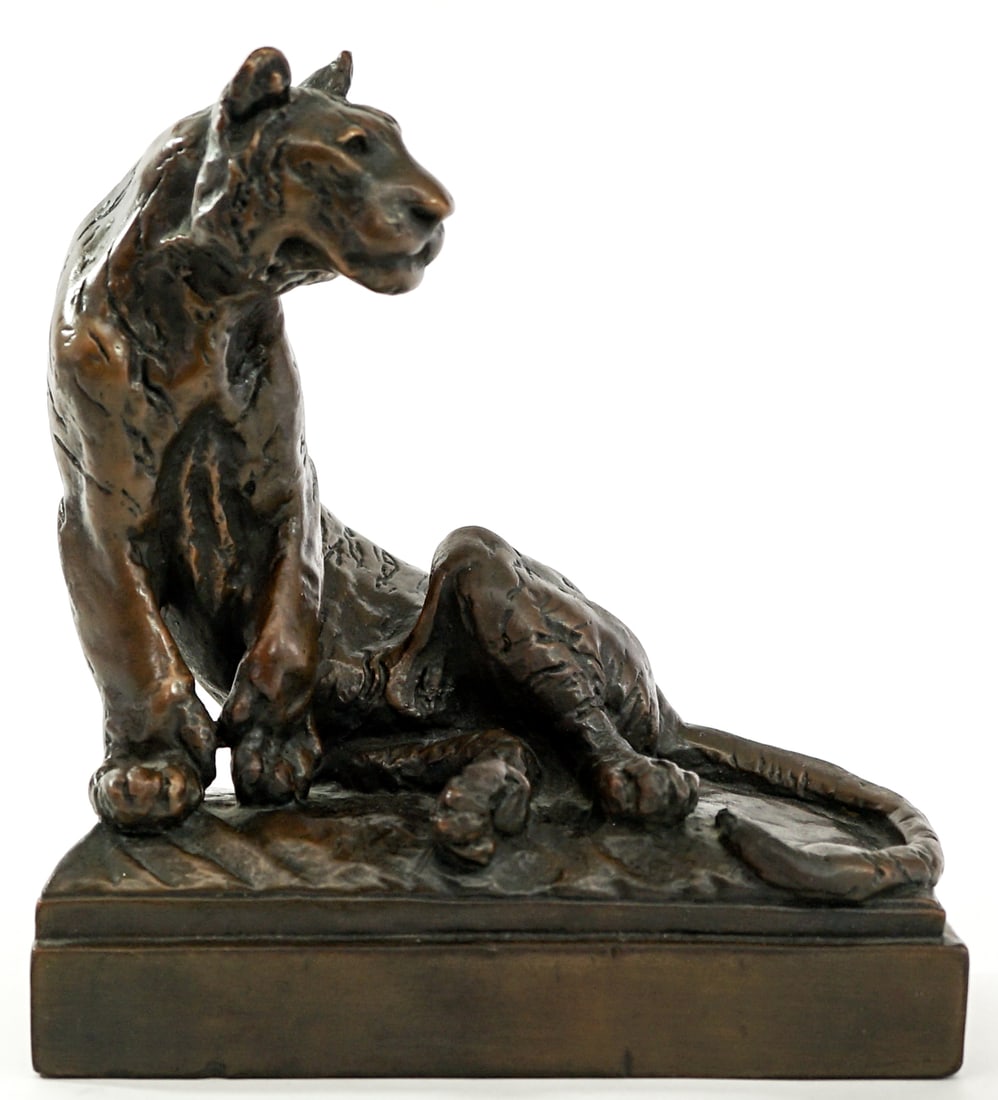 Pompeian Bronze Single Bookend 199 Tiger: Pompeian Bronze SINGLE Bookend / Door Stop / Statue. Note felt underside detached. Measures 6.75 x 3.125 x 6.125 in. Measures 6.75 x 3.25 x 6.125 inches for shipping purposes. The absence of a conditi