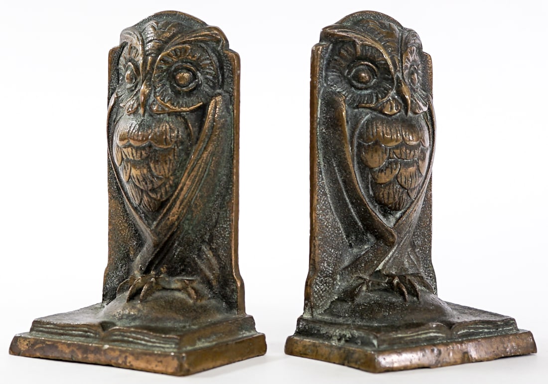 Vintage Cast Iron Owl Pair Bookends (1 of 8)