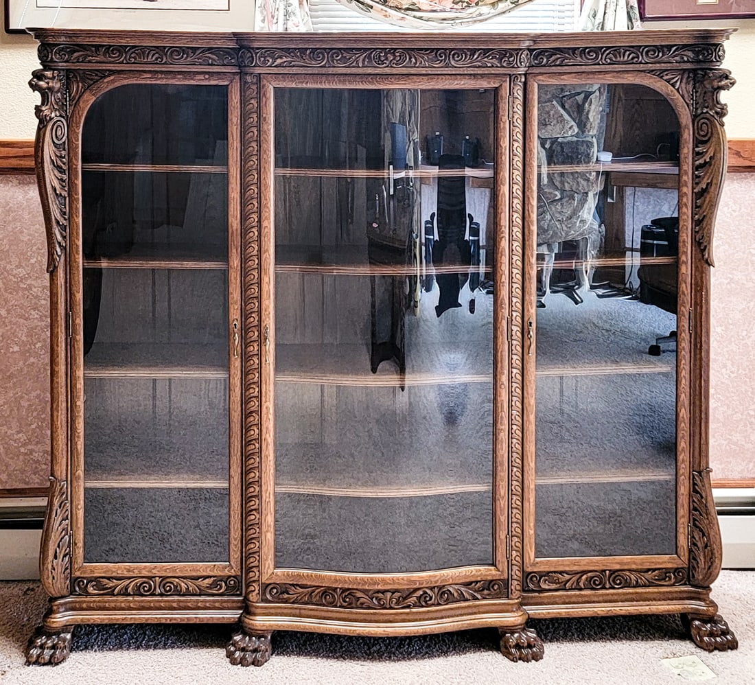 R.J. Horner Attributed Carved Oak Bookcase (1 of 20)