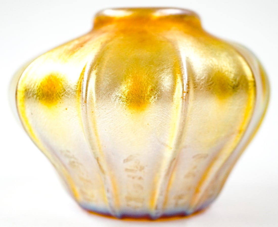 L.C. Tiffany Favrile Vase. (1 of 7)