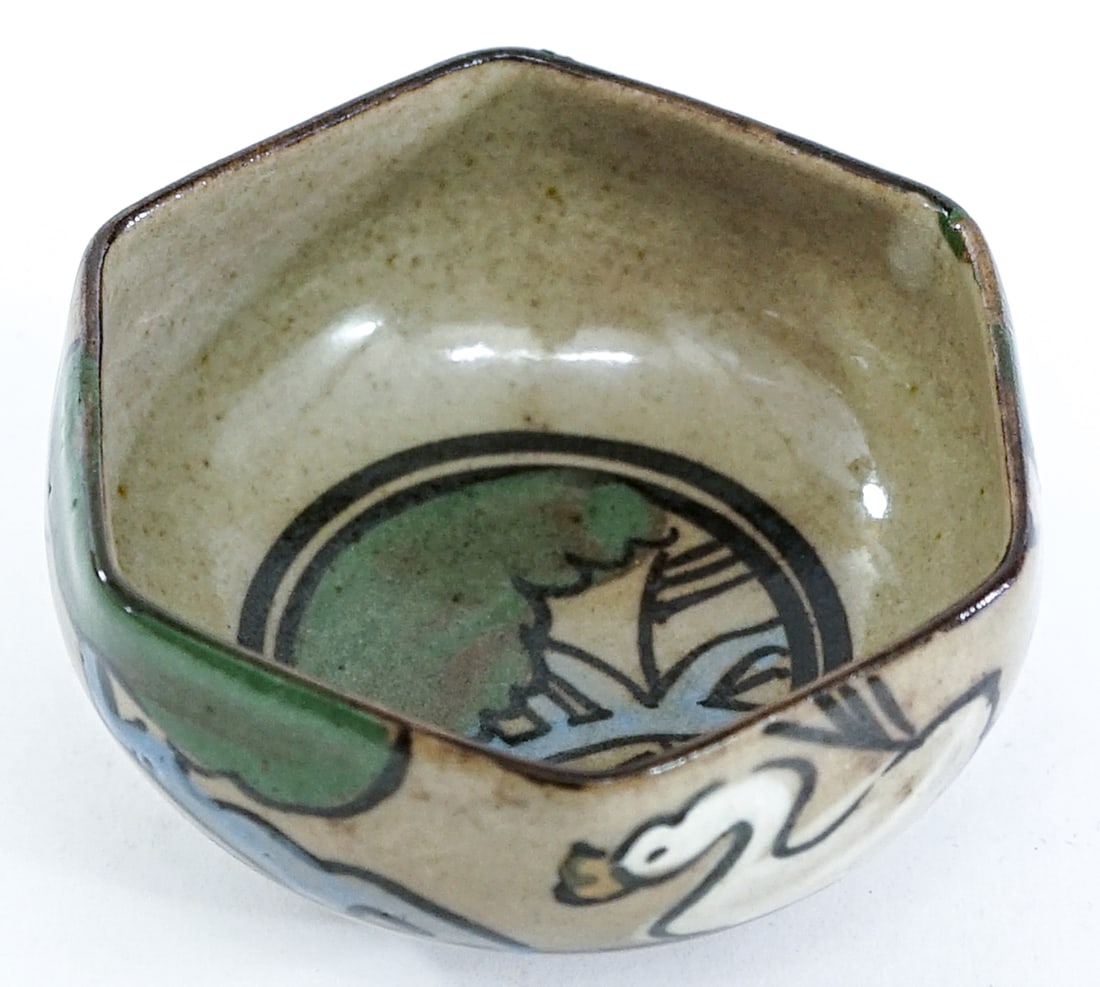 Saturday Evening Girls (S.E.G.) Pottery Dish (1 of 5)