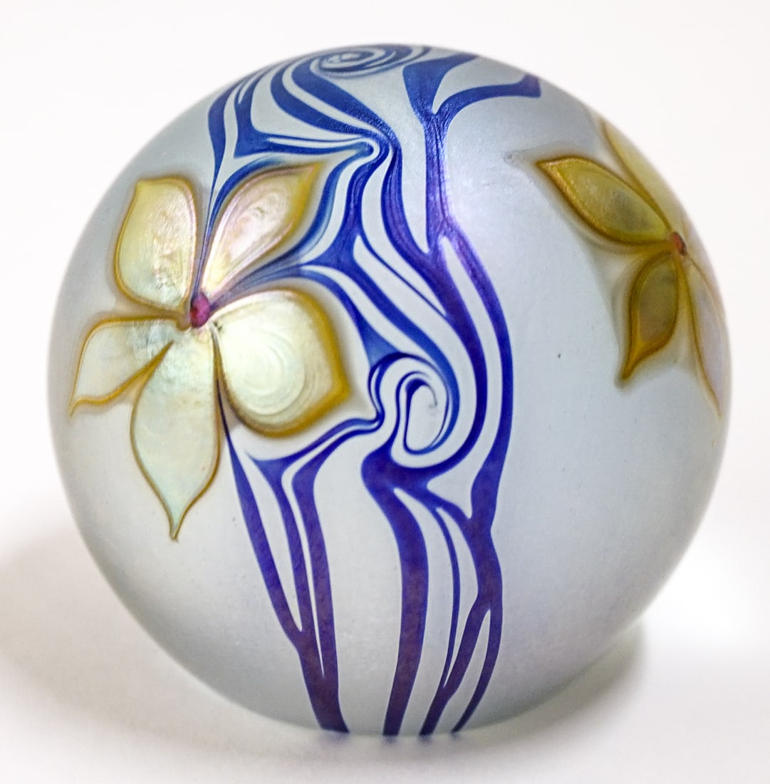 Correia Signed Art Glass Paperweight (1 of 7)