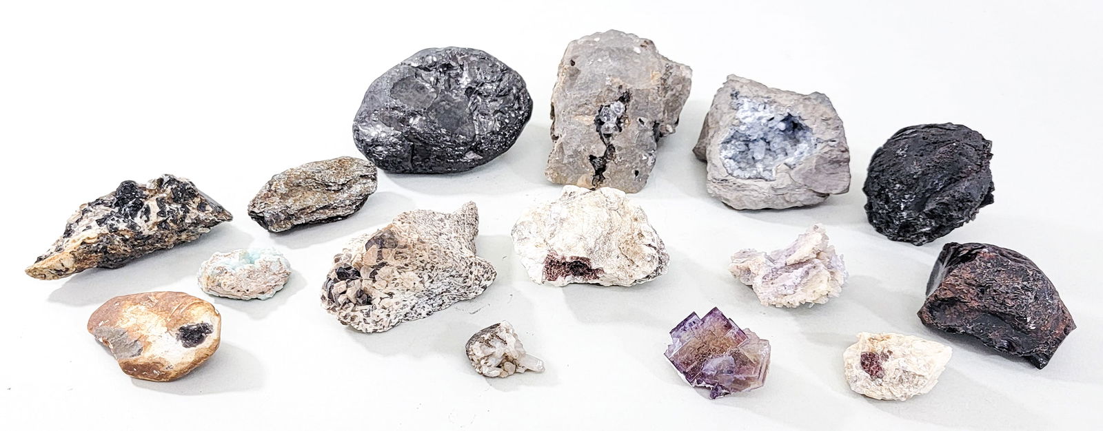 Gem and Mineral (17) Rocks (1 of 3)