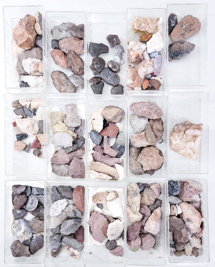 Points, Arrowheads, Artifacts (1 of 3)