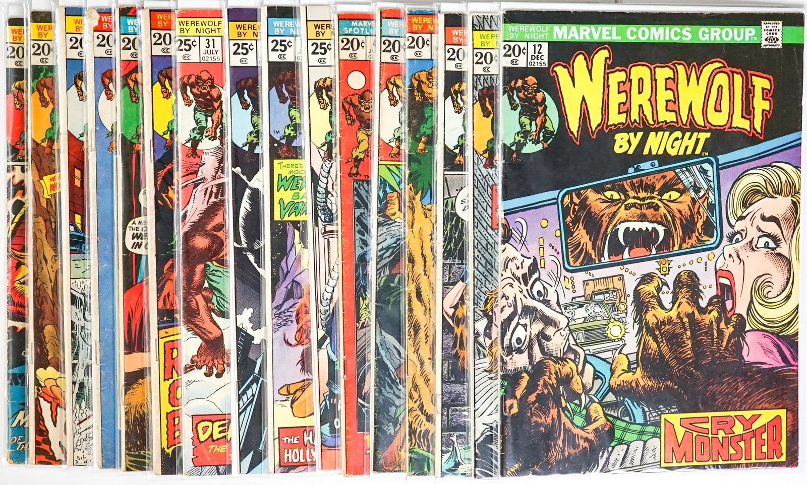 [Marvel] Werewolf By Night Comic Books (16): Measures 15 x 11 x 3 inches for shipping purposes. The absence of a condition report does not imply that the lot is in perfect condition or completely free from wear and tear, imperfections, or the co