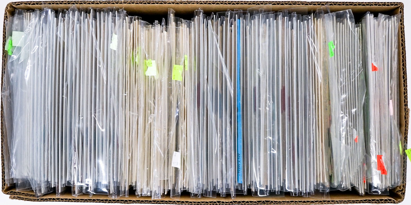 Short White Box of Comic Books.: Short White Box of Comic Books. This lot has been searched for key issues. Lot measures 16 x 11 x 4 inches for shipping purposes. The absence of a condition report does not imply that the lot is in pe