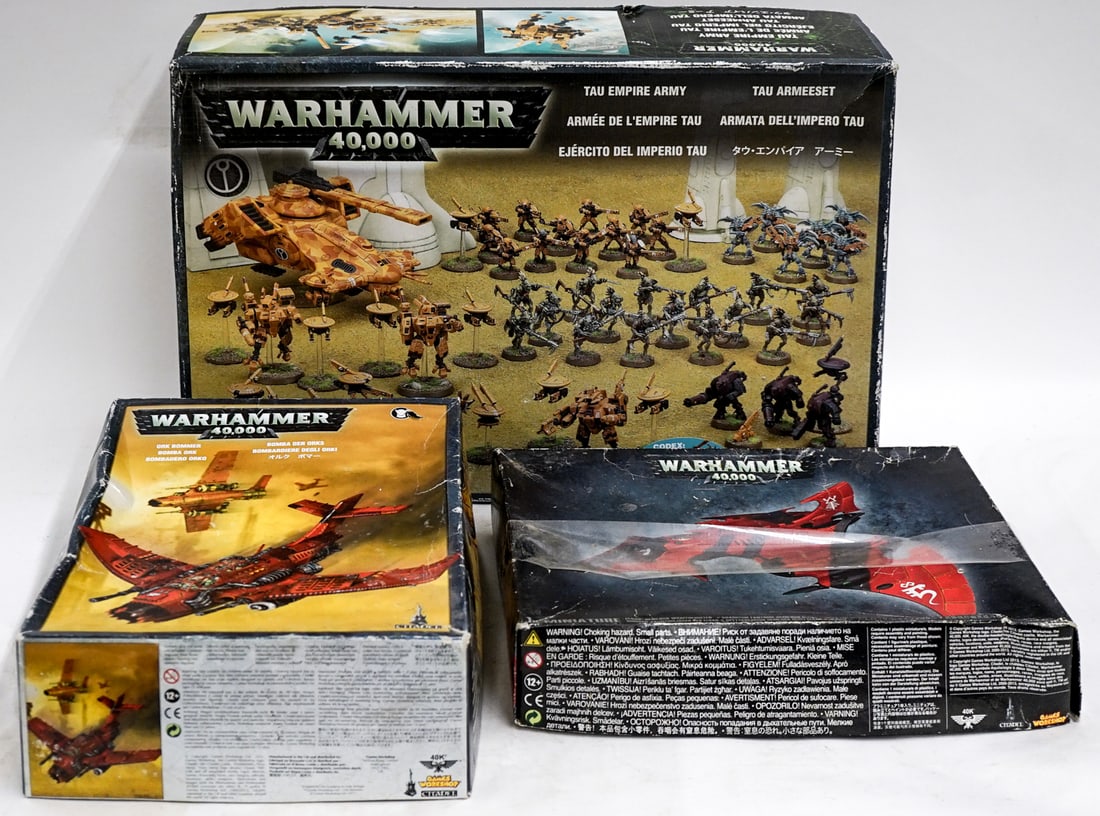 [TTRPG, Warhammer] Warhammer: Lot measures 16 x 12 x 4 in. for shipping purposes. The absence of a condition report does not imply that the lot is in perfect condition or completely free from wear and tear, imperfections, or the c