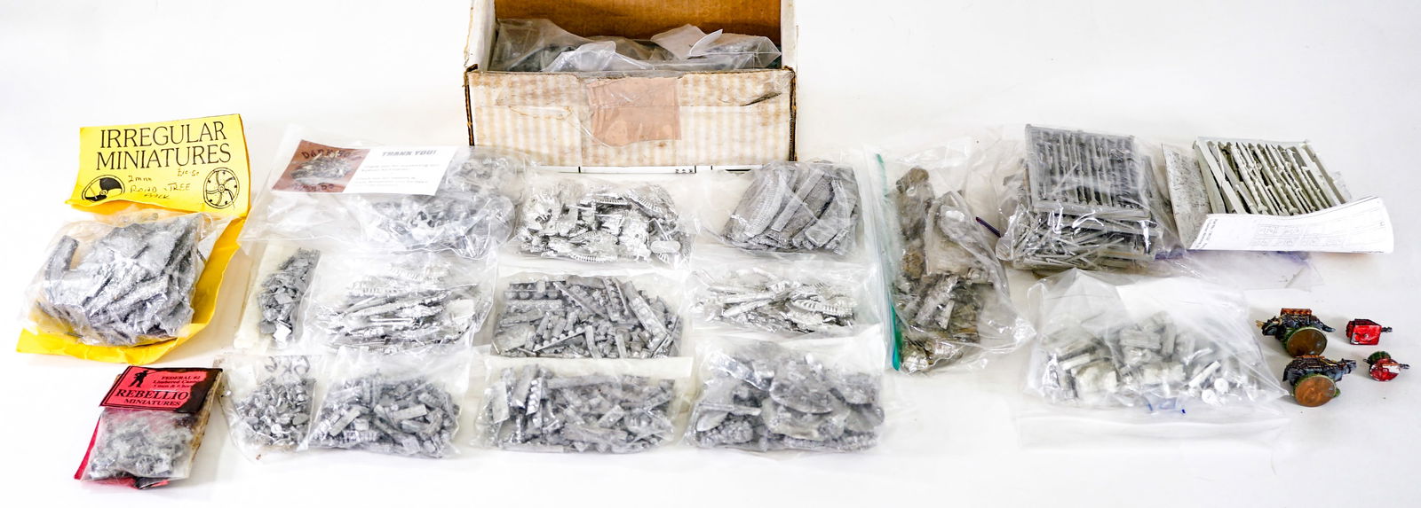 War Games Metal / Lead Miniatures [Toys]: Assortment of War Games metal / lead miniatures. Lot measures 12 x 12 x 3 in. for shipping purposes only, The absence of a condition report does not imply that the lot is in perfect condition or compl