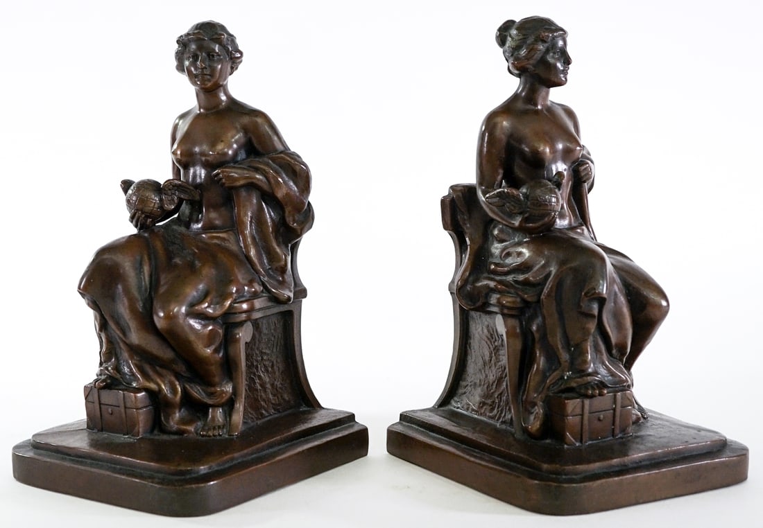 JB C. Vieth (Pair) Metal Art Deco Bookends: Jennings Brothers C. Vieth 1523 bronze painted pair bookends. EACH measures 8 x 4.75 x 5 in. Lot measures 8 x 4.75 x 10 inches for shipping purposes. The absence of a condition report does not imply t