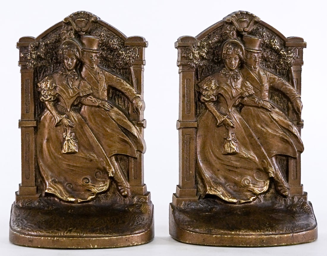 JUDD 9662 Solid Bronze (PR) Bookends [Victorian]: JUDD 9662 solid bronze pair bookends. EACH measures 6 x 4 x 2 in. Lot measures 6 x 4 x 4 inches for shipping purposes. The absence of a condition report does not imply that the lot is in perfect condi