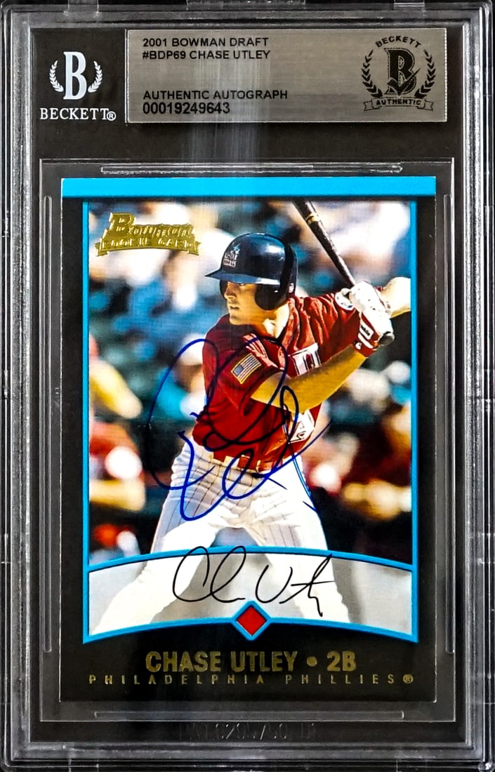Chase Utley On Card SIGNED Rookie Card #BDP69 (1 of 2)