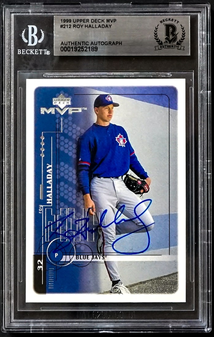 Roy Halladay On Card SIGNED 1999 UD MVP #212: Lot measures 5.5 x 3.5 x .25 inches for shipping purposes. The absence of a condition report does not imply that the lot is in perfect condition or completely free from wear and tear, imperfections, o