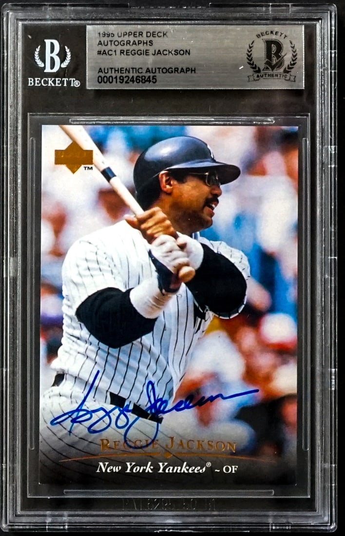 Reggie Jackson On Card SIGNED 1995 Upper Deck #AC1: Lot measures 5.5 x 3.5 x .25 inches for shipping purposes. The absence of a condition report does not imply that the lot is in perfect condition or completely free from wear and tear, imperfections, o