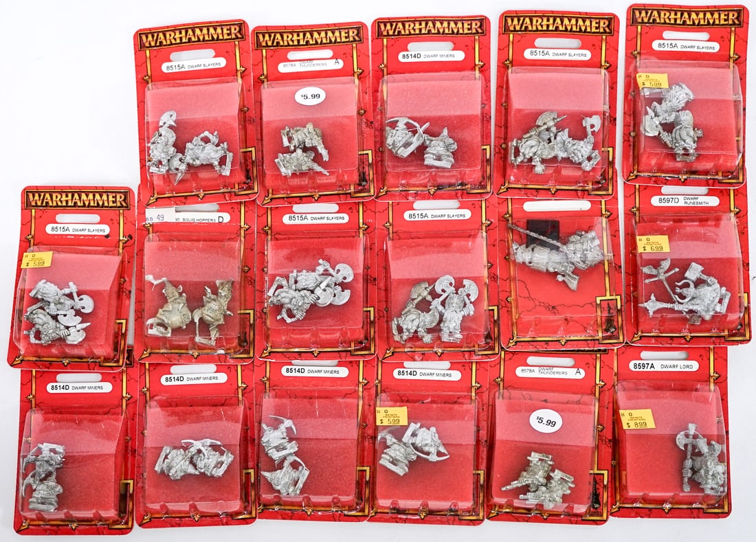 Warhammer Miniatures (17): Lot measures 10 x 8 x 10 in. for shipping purposes. The absence of a condition report does not imply that the lot is in perfect condition or completely free from wear and tear, imperfections, or the c