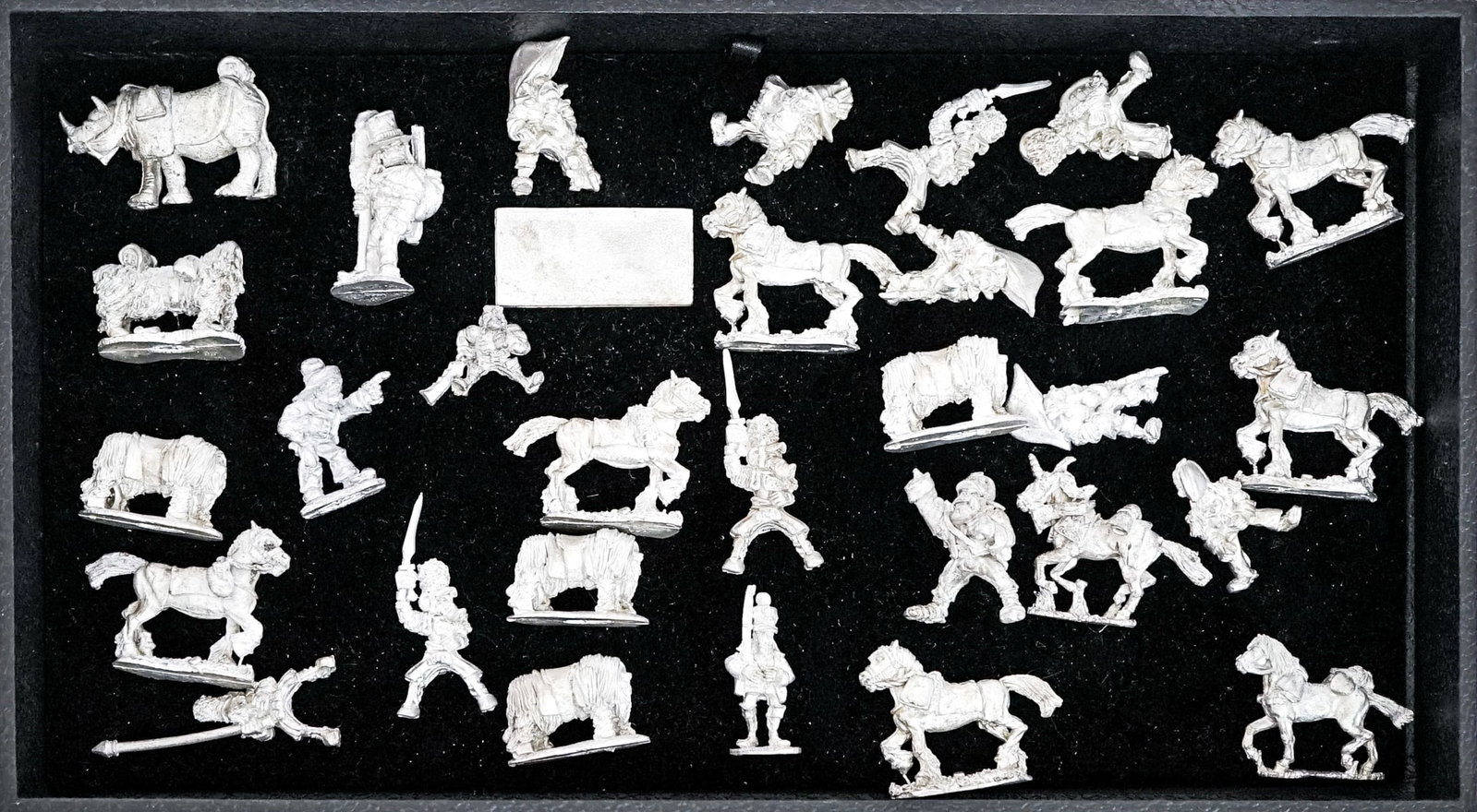 A Group of Wargames Miniatures: Lot measures 10 x 8 x 10 in. for shipping purposes. The absence of a condition report does not imply that the lot is in perfect condition or completely free from wear and tear, imperfections, or the c