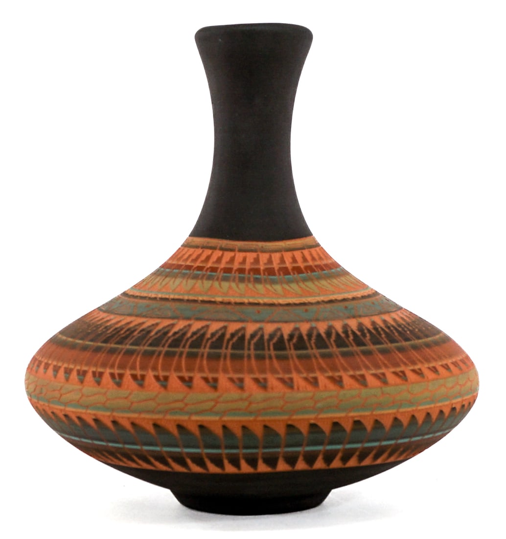 Dennison Billy (Navajo) 10IN Pottery Vase: Native American pottery vase SIGNED by Dennison Billy (Navajo) underside. Measures 10 H x 9 W x 9 in. D.. No evident cracks, chips or repairs. Lot measures 10 in. H x 9 in. W x 9 in. D for shipping pu