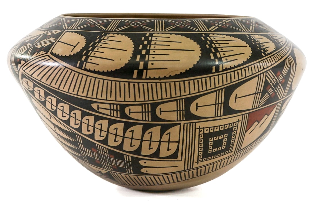 Damian Quezada (Mata Ortiz) 6.25IN Polychrome Pot (1 of 5)