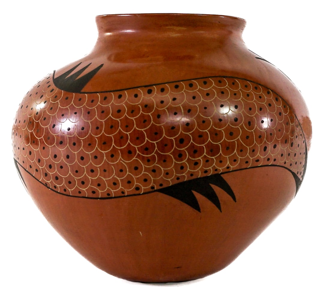 Lupe Soto (Mata Ortiz) 7.75IN Pottery Vase Olla (1 of 5)
