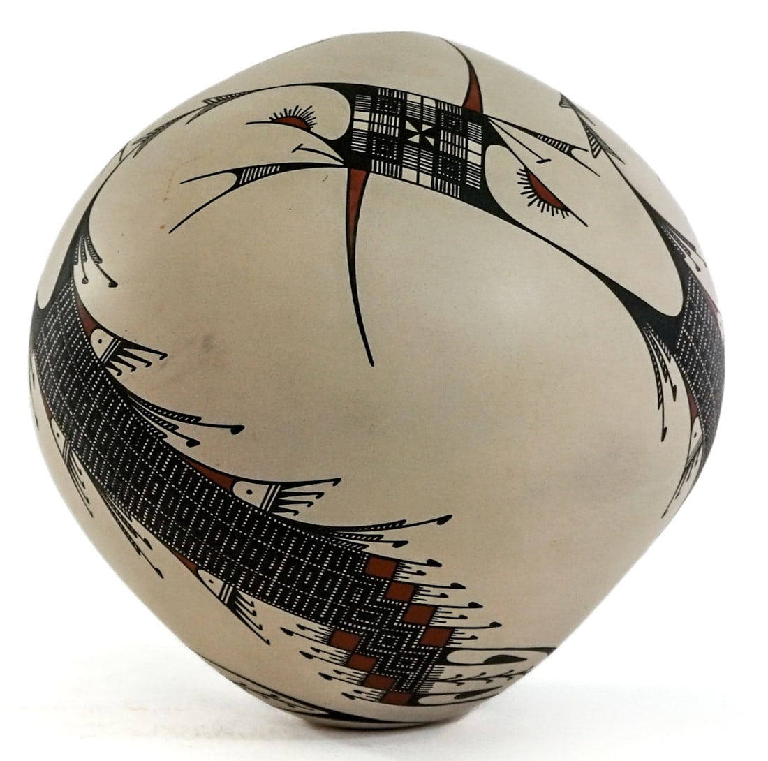 Mauro Quezada (Mata Ortiz) Polychrome Pottery Pot (1 of 5)