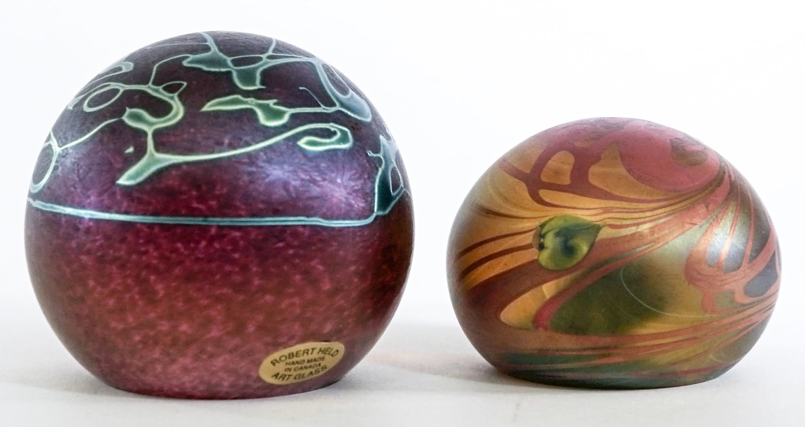 Art Glass (2) Paperweights [Robert Held] (1 of 6)