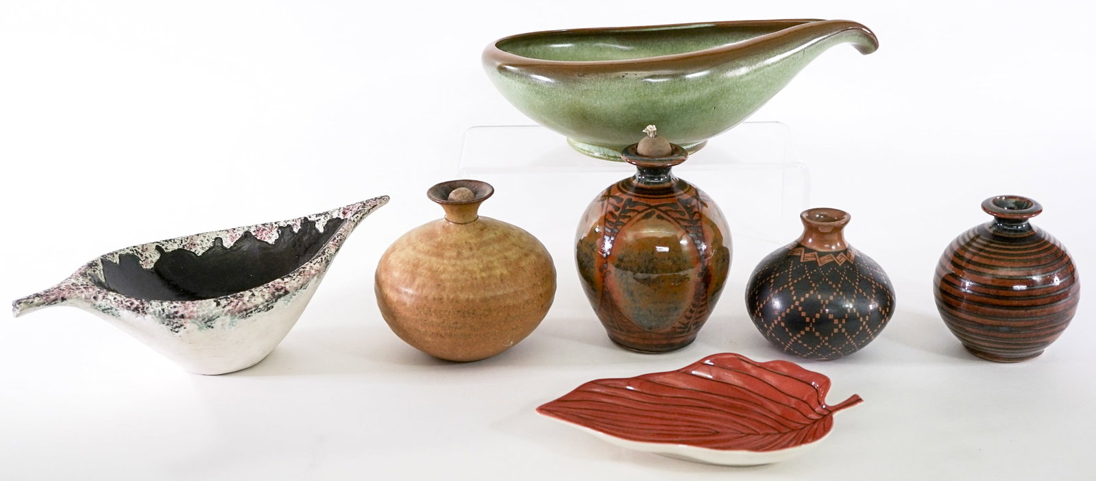 Mid-Century Studio (6) Pottery [Nafziger] (1 of 5)