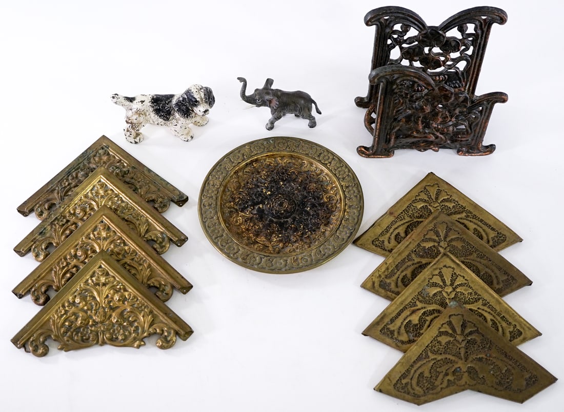 Decorative (12) Items / Figurals - 2