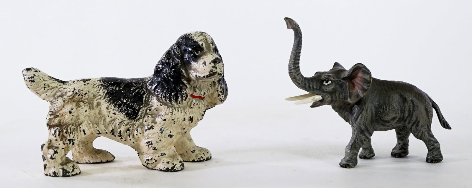 Decorative (12) Items / Figurals - 8