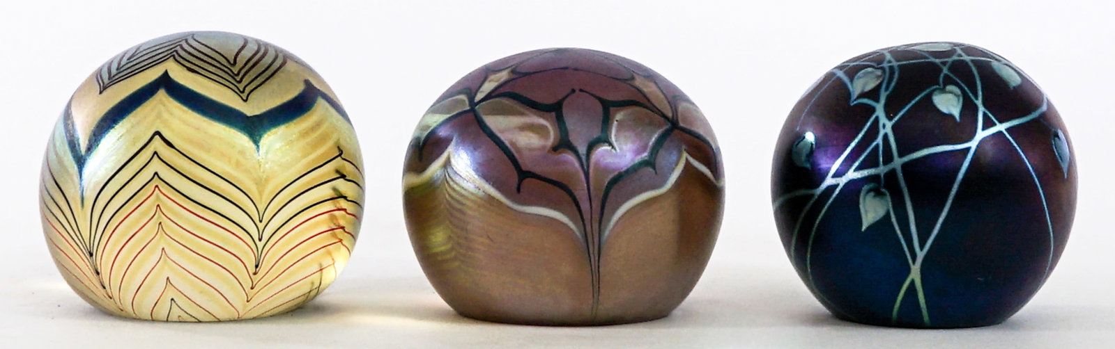 Art Glass (3) Artist SIGNED Paperweights (1 of 6)