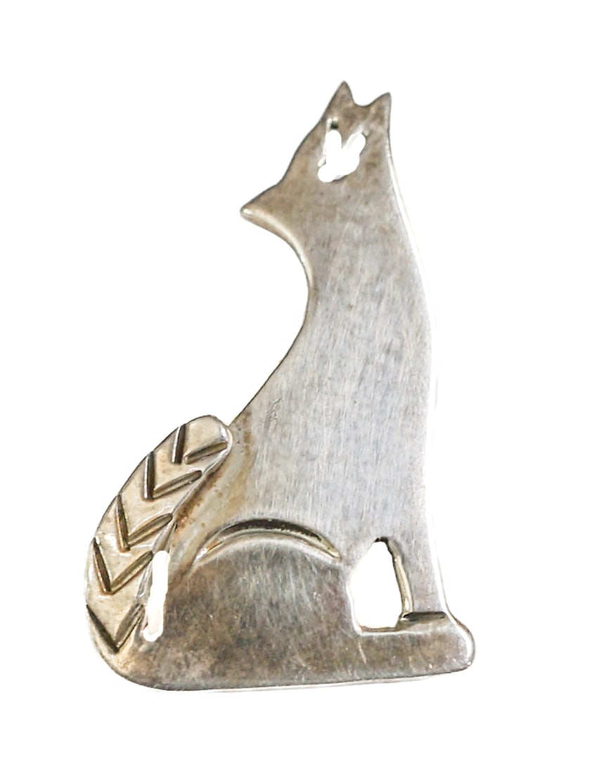 Howling Wolf Lapel Pin / Single Pierced Earring: Measures 1.5 x 1 in. Weighs 4 grams. Lot measures 1.5 in. H x 1.5 in. W x 1.5 in. D for shipping purposes only. The absence of a condition report does not imply that the lot is in perfect condition