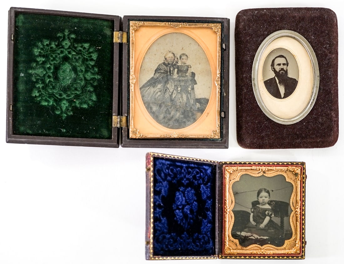 Assorted Photographic Image Mixed Condition - 2