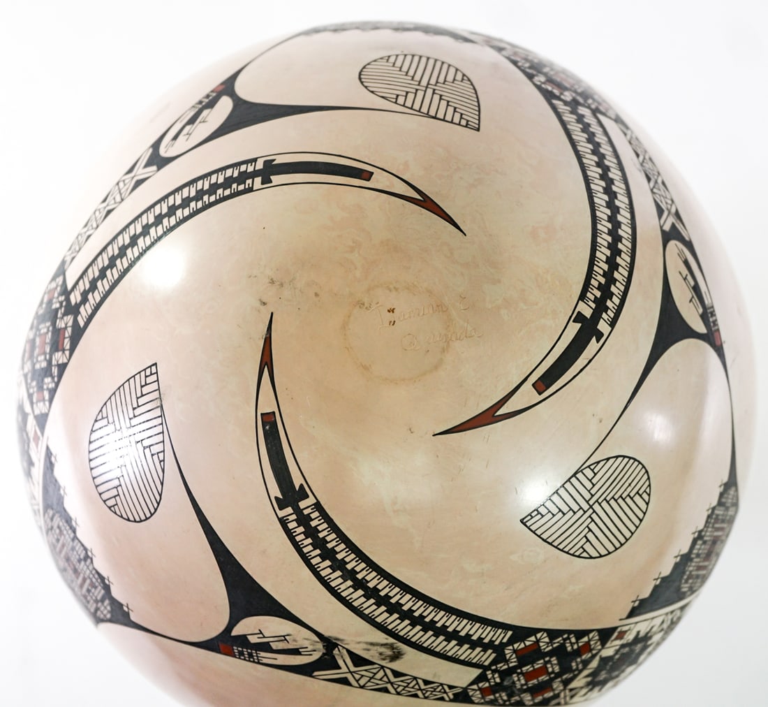 Damien E. Quezada 15IN Polychrome Olla - 4