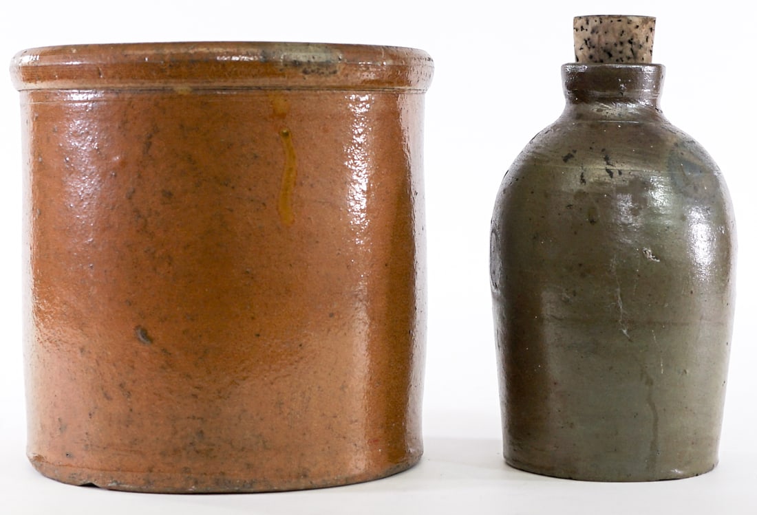 Vintage Pottery 1 Gal Crock and Ovoid Jug (1 of 4)