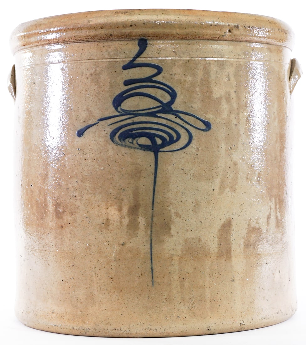 Antique Drop Target Salt Glaze 3 Gallon Crock: Measures 10.625 x 10.75 x 10.75 inches. As-is with rim chips. The absence of a condition report does not imply that the lot is in perfect condition or completely free from wear and tear, imperfections