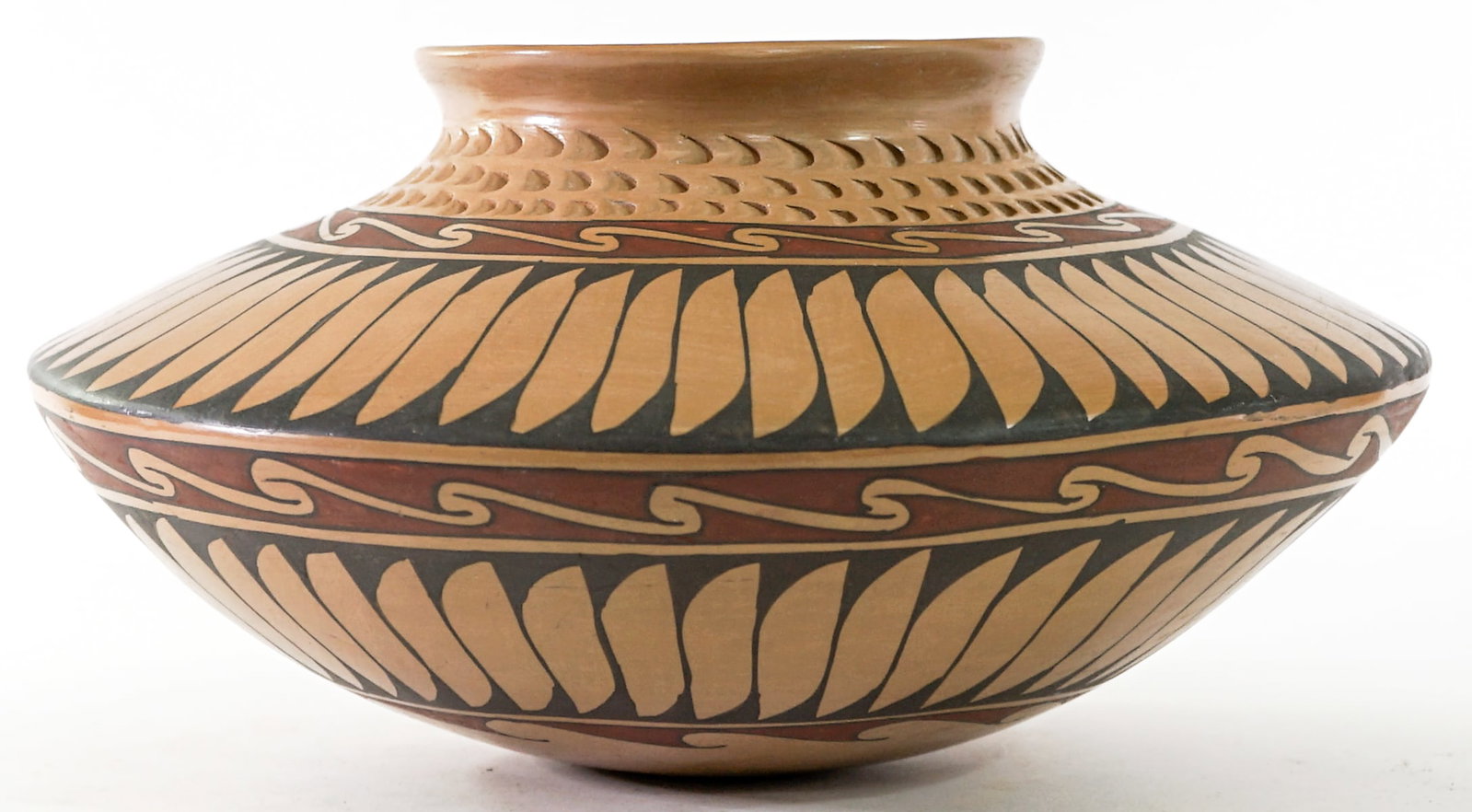 Daniel Gonzalez (Mata Ortiz) Pottery SIGNED (1 of 5)