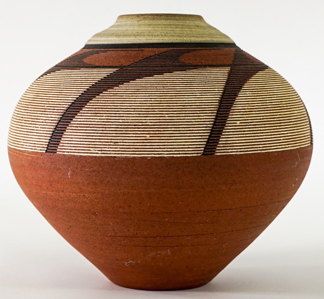 Renee Margolin Southwest Pottery 9IN Vase (1 of 5)